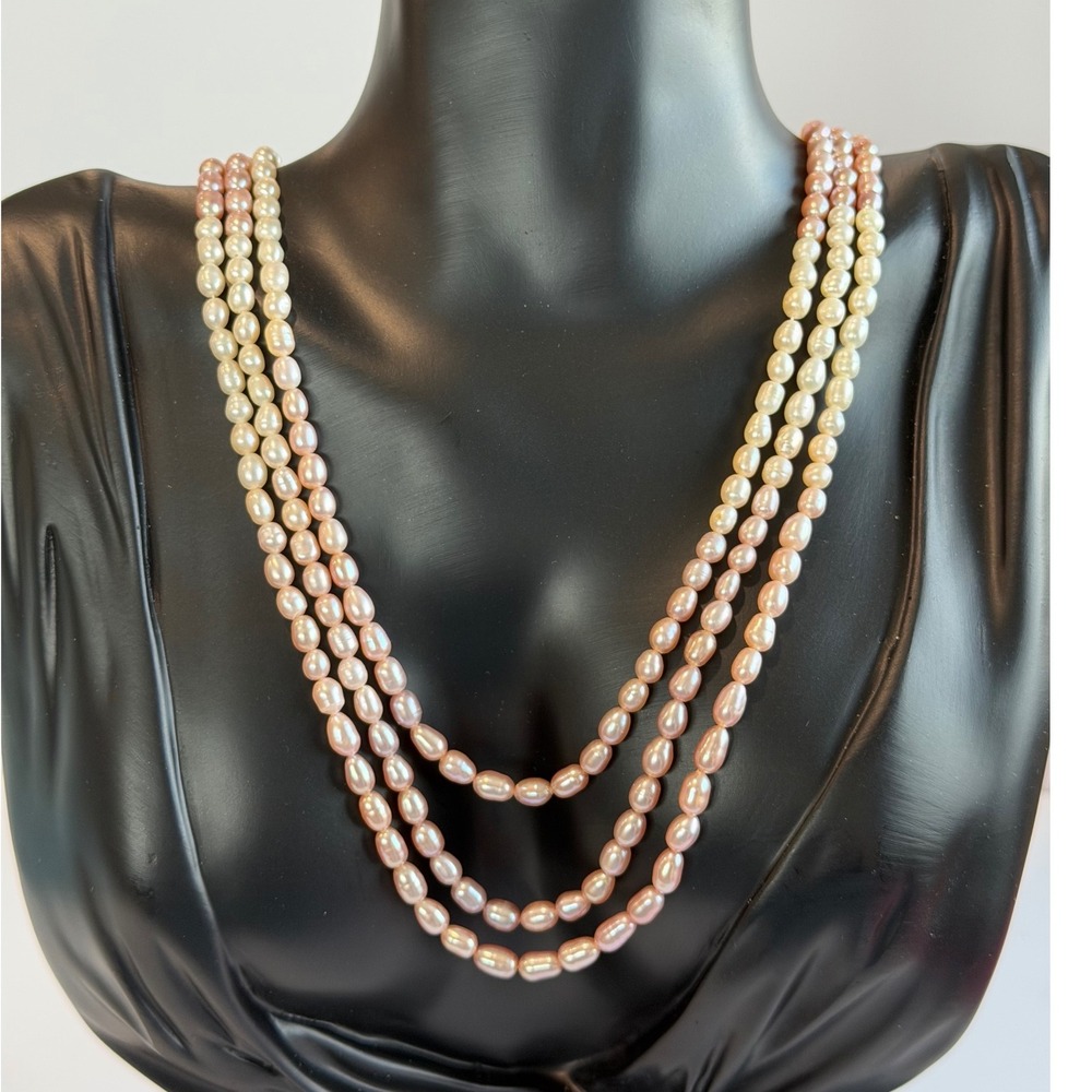 Vintage Triple Strand Glass Pearl Ombre Pink Ivory Rice Bead Necklace 20 inch